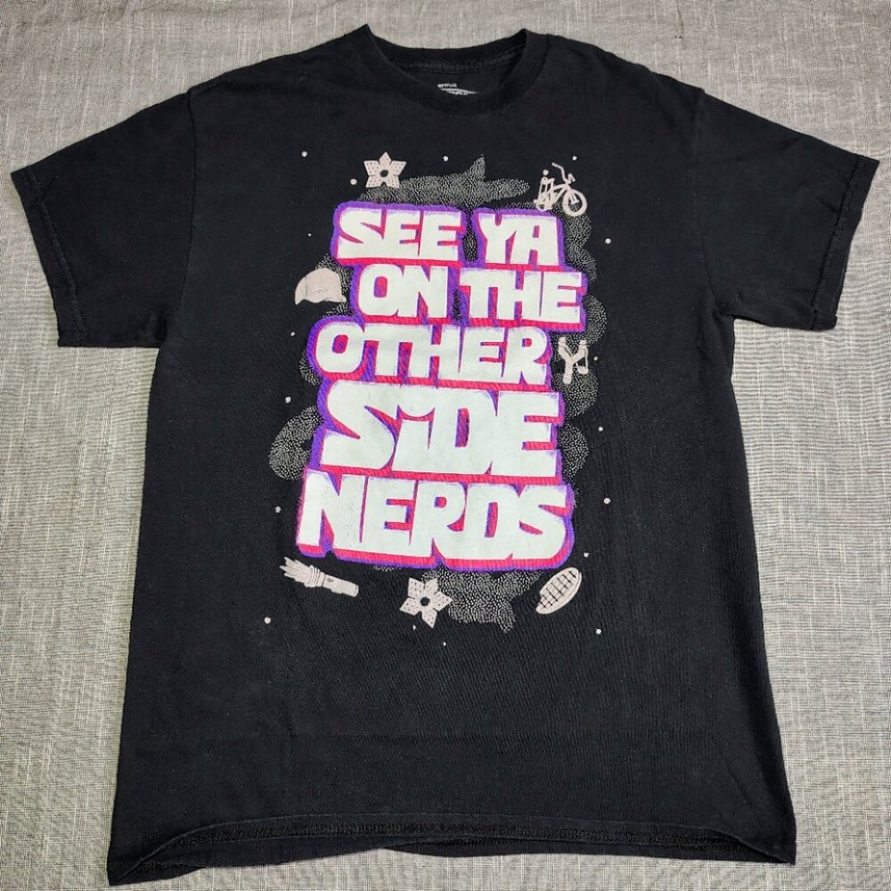 Stranger‎ Things Netflix T-Shirt Black Retro Big Logo Official